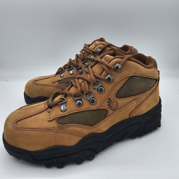 Nautilus Women's Steel Toe Safety Work Shoes NWT 6 Wide - Picture 2 of 16